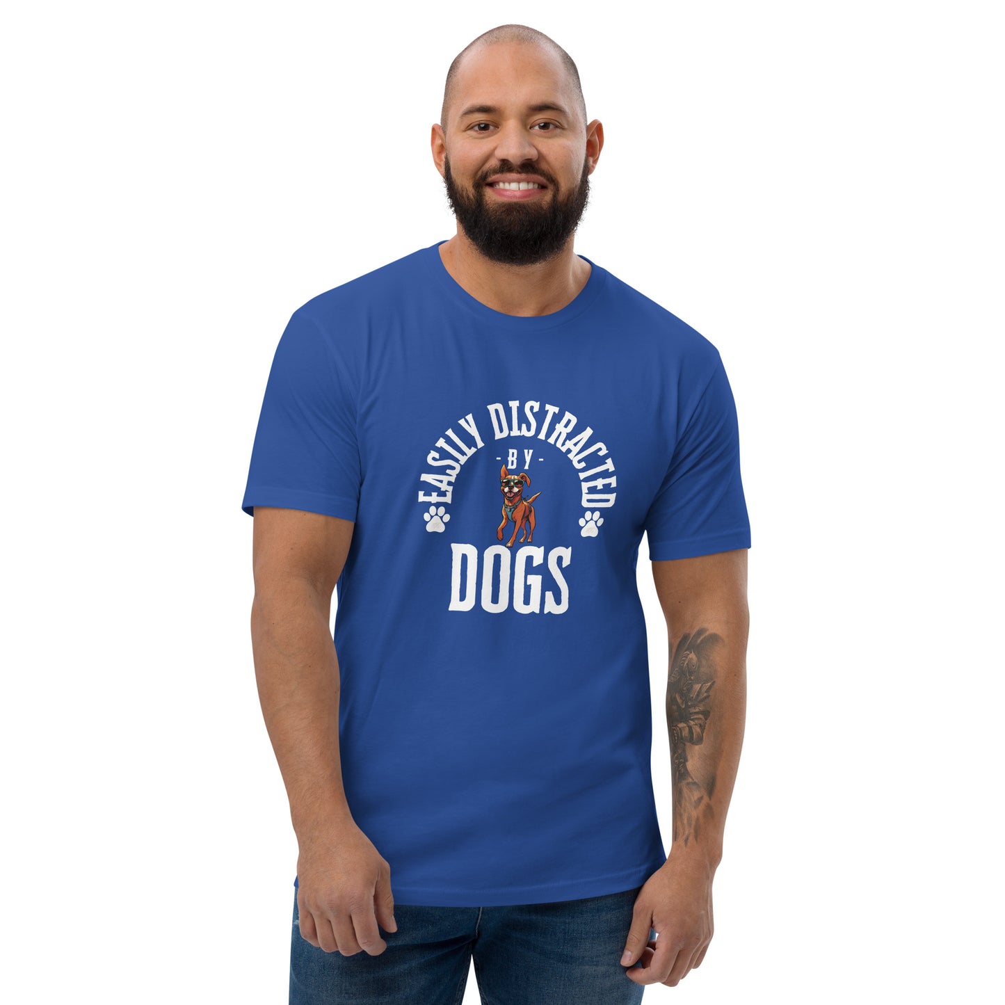 Short Sleeve T-shirt distracted by dogs