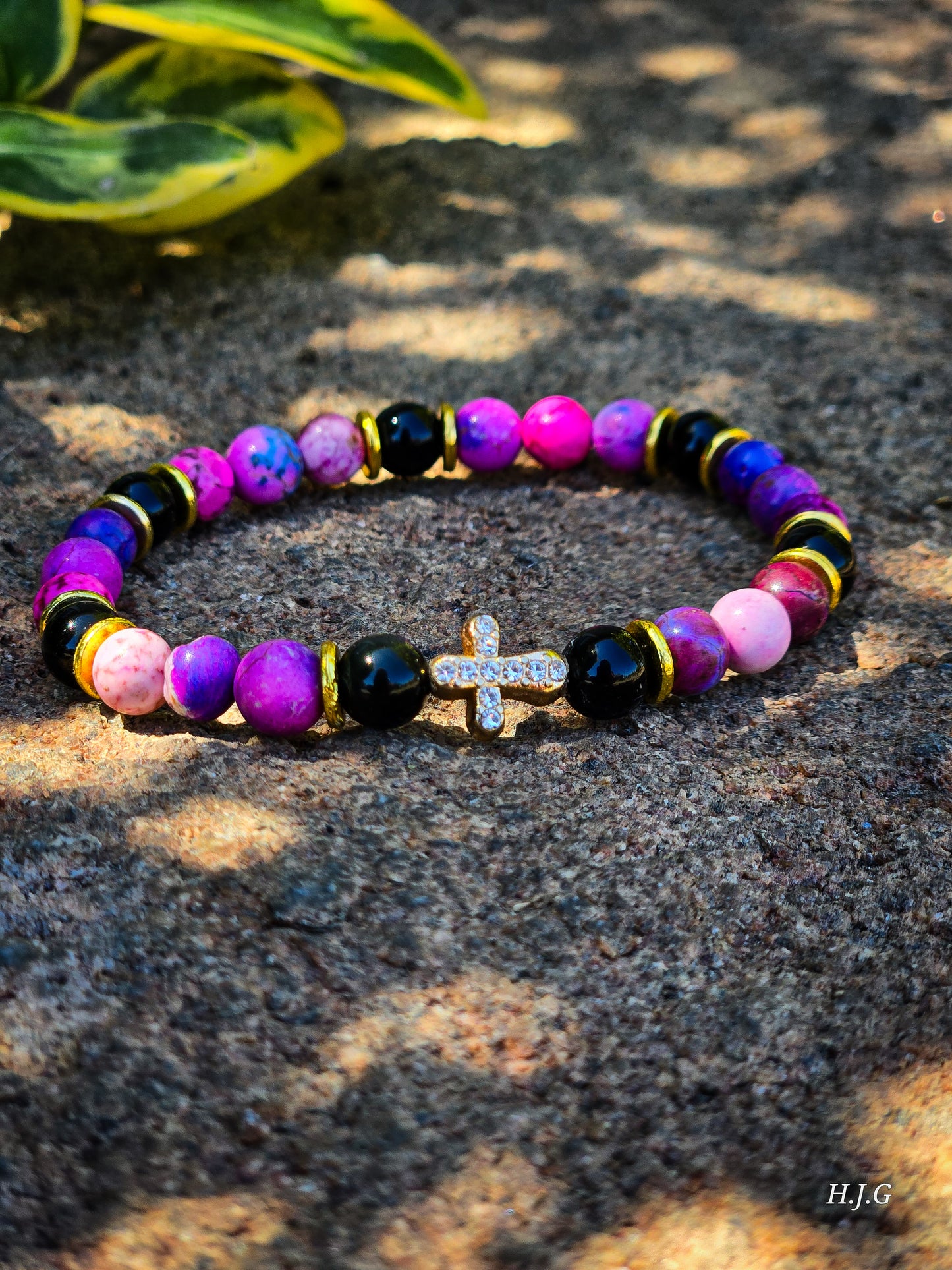 Pink and Black Beaded Cross Bracelet ✝️