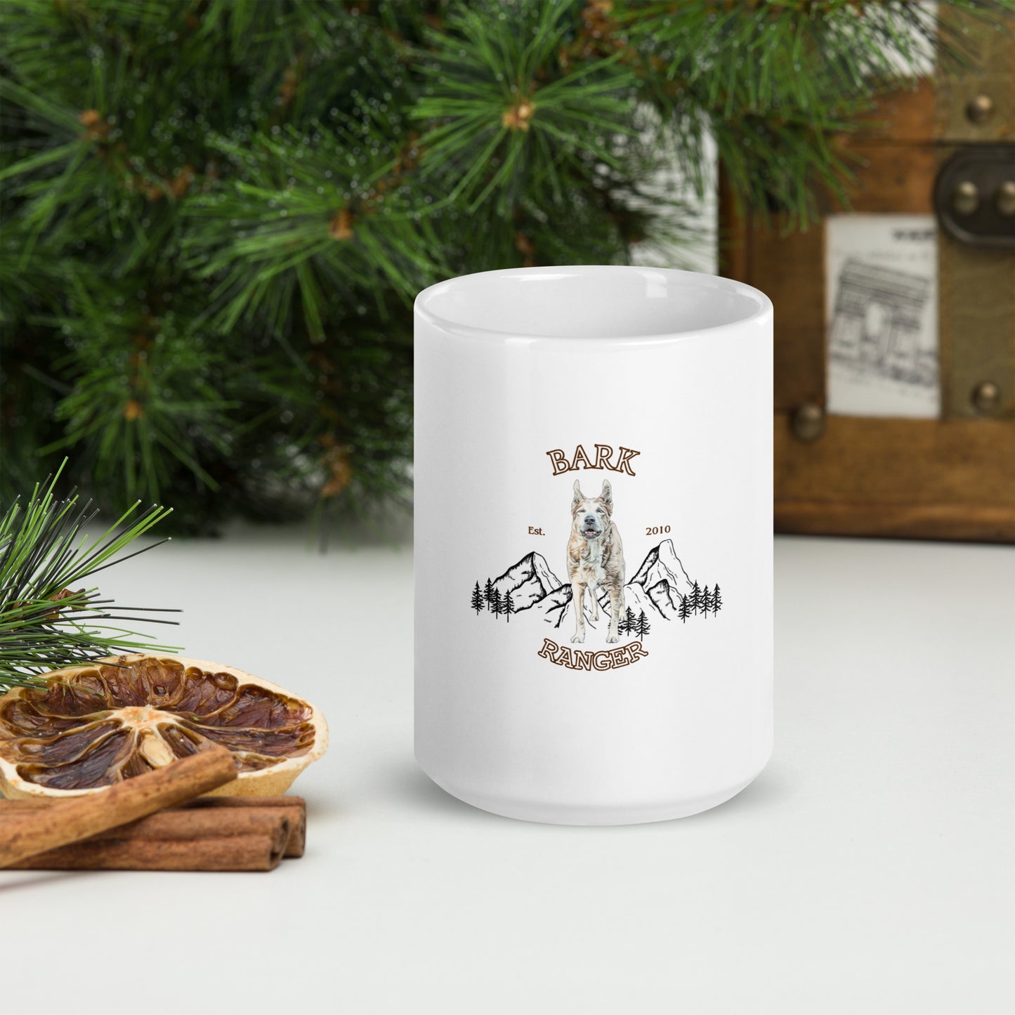 White glossy mug bark ranger